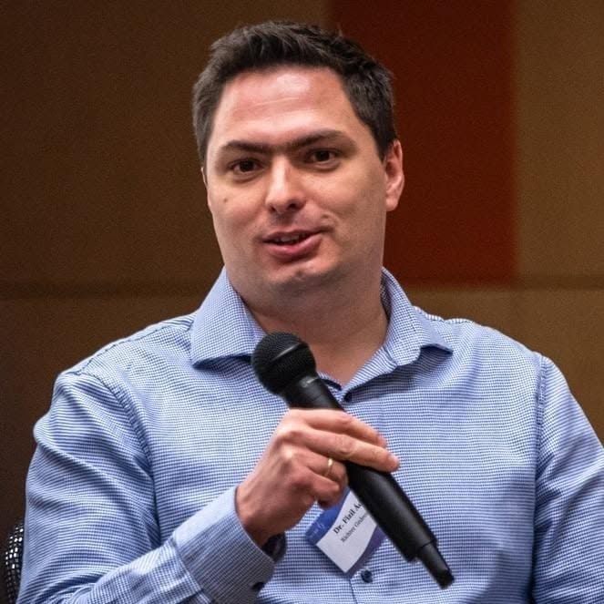 dr. Fizil Ádám